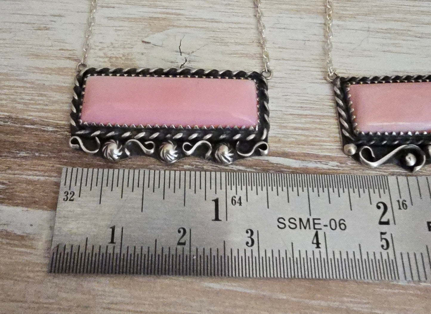 Pink conch pendant necklace