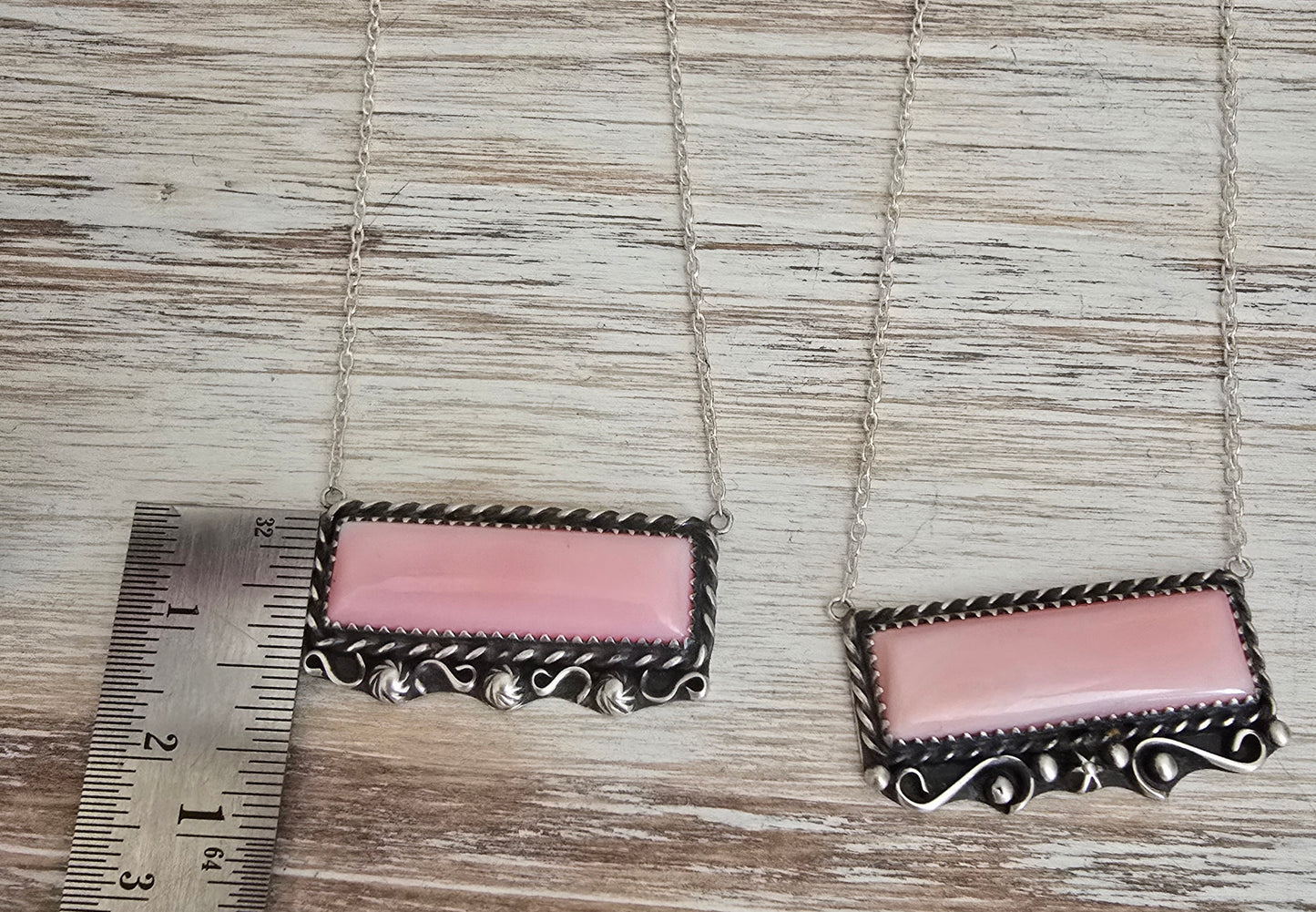 Pink conch pendant necklace