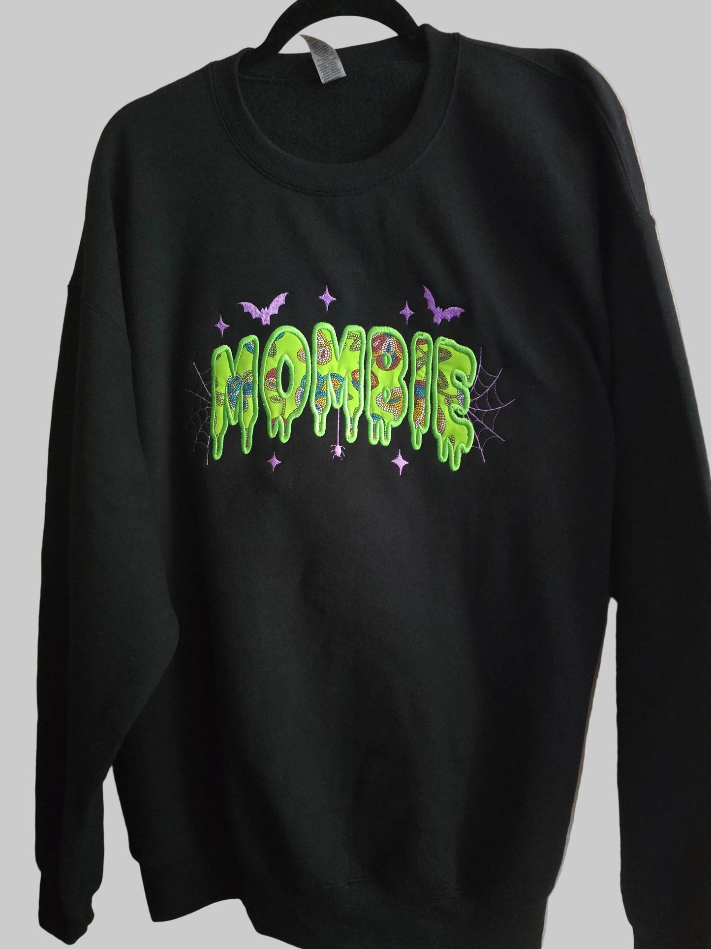 MOMBIE sweater
